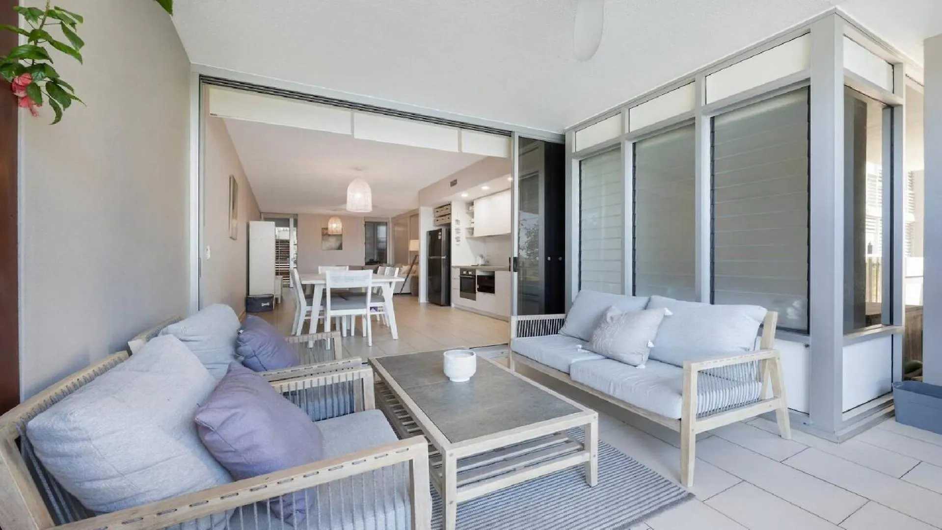Dom wakacyjny Beachfront - Nelly Bay Apartment